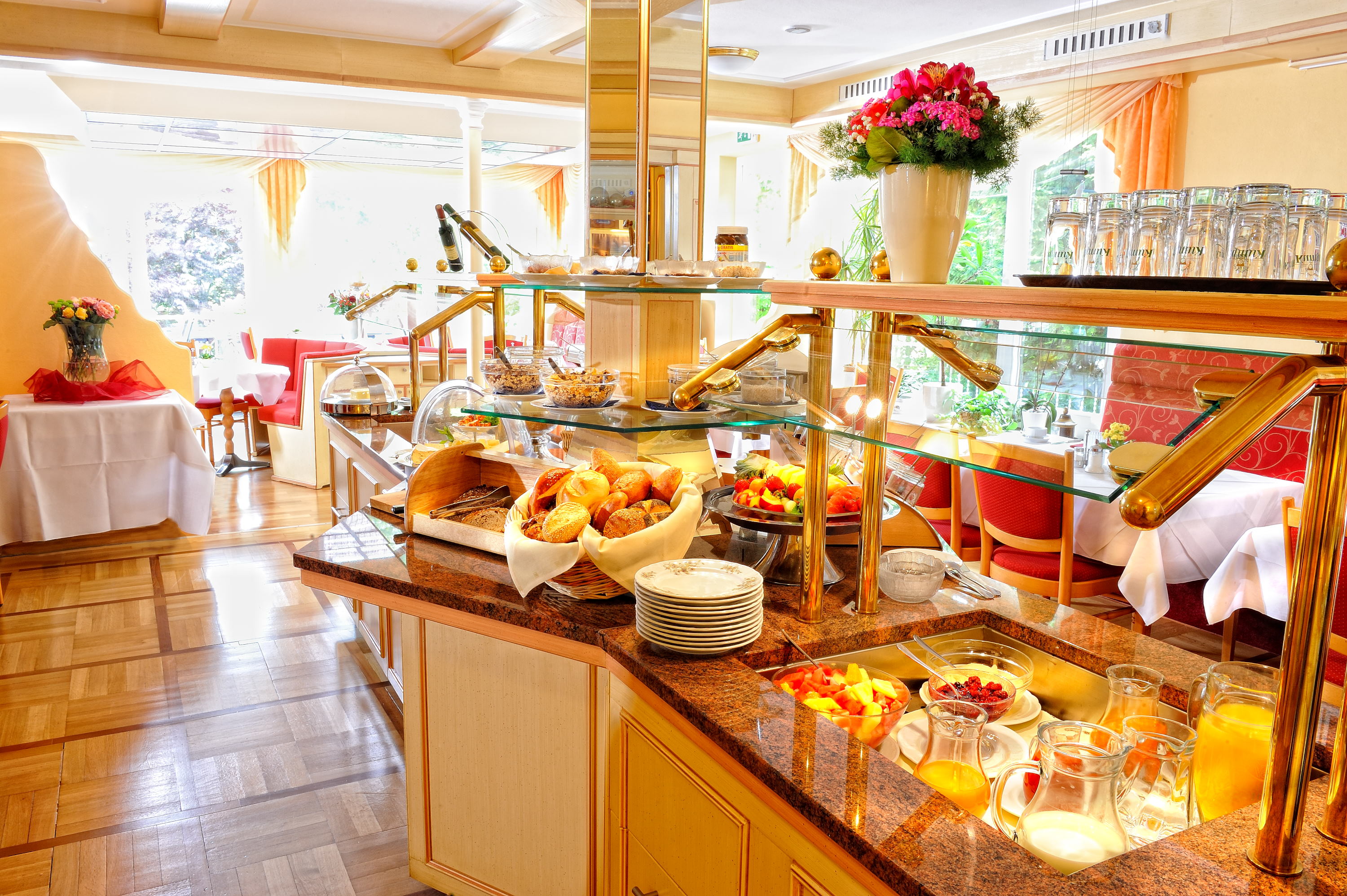 Wellnesshotel: Frühstück im Restaurant Sommerbergblick - Wellnesshotel Rothfuss