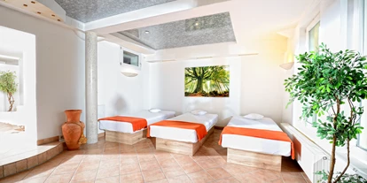 Wellnessurlaub - Hotelbar - Ubstadt-Weiher - beheitzte Wasserliegen im Wellnesshotel Rothfuß - Wellnesshotel Rothfuss