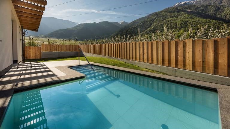 Hotel das Paradies Saunen und Bäder im Detail Tauchbecken