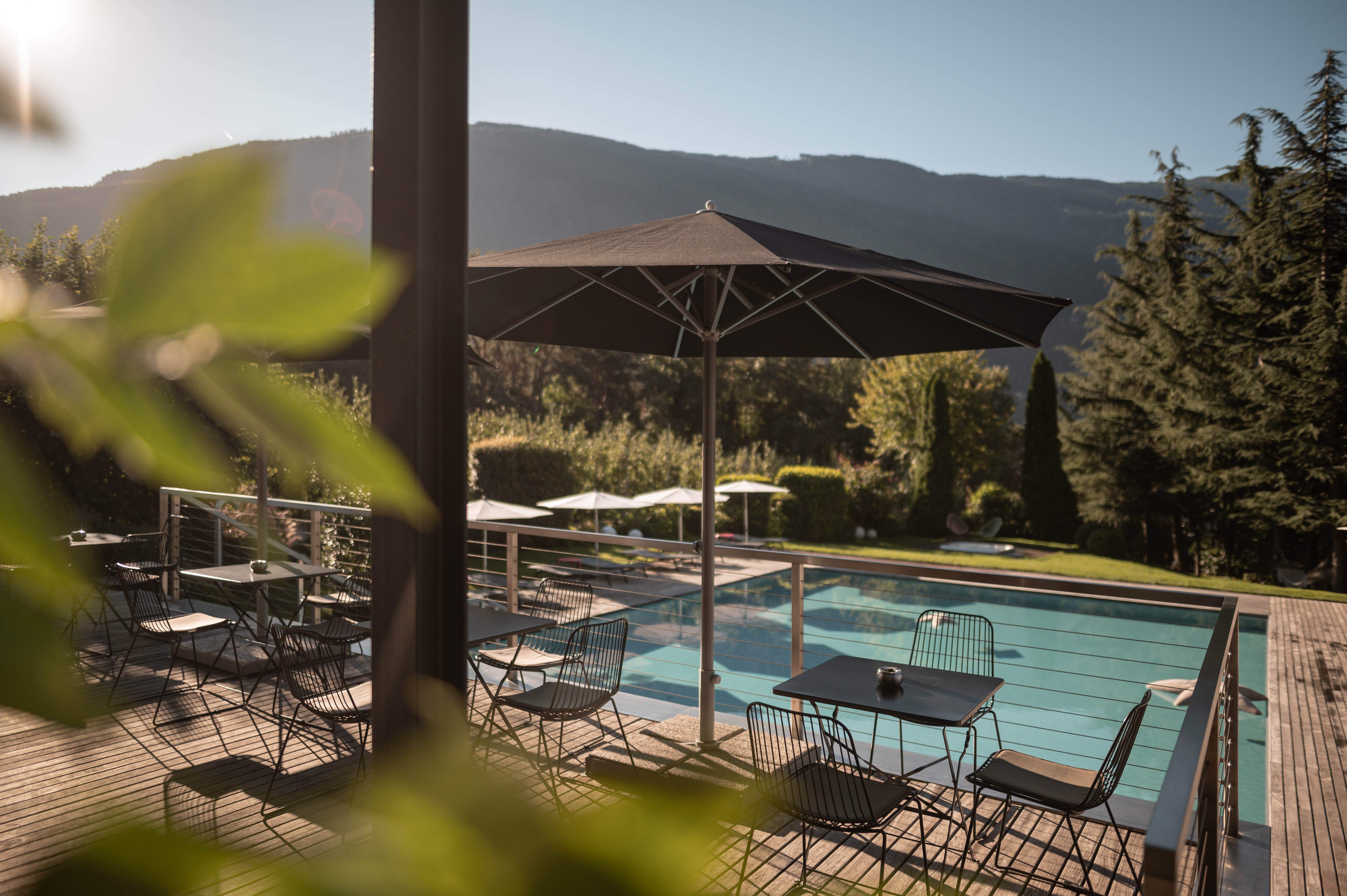 Wellnesshotel: Poolbar - Design Hotel Tyrol - Kulinarik | Restaurant, Wasser