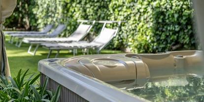 Wellnessurlaub - Dorf Tirol - Whirpool - Hotel Adria