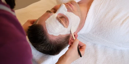 Wellnessurlaub - Klassifizierung: 4 Sterne - Niedersachsen - Gesichtsmaske - sonnenresort ETTERSHAUS