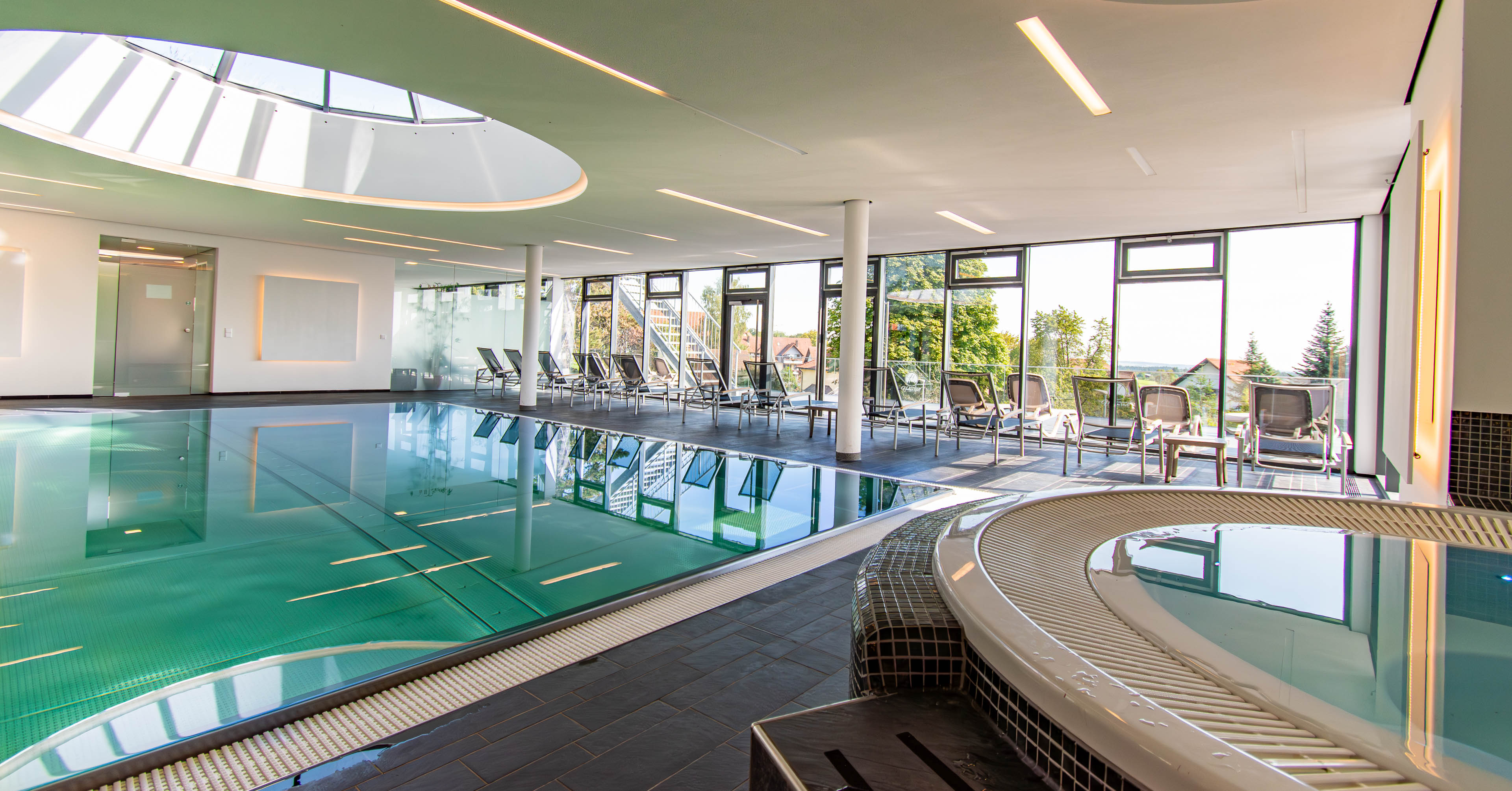 Wellnesshotel Hohenrodt **** Saunen und Bäder im Detail Poolbereich