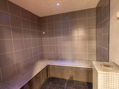 Wellnessurlaub - Hotel-Schwerpunkt: Wellness & Beauty - Hildrizhausen - Dampfbad Innenansicht - Wellnesshotel Hohenrodt ****