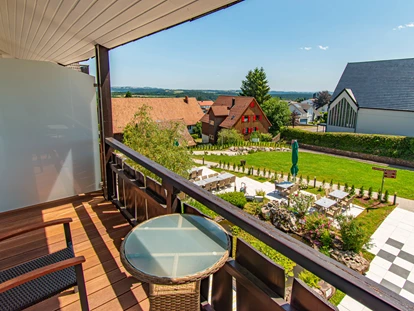 Wellnessurlaub - Hotel-Schwerpunkt: Wellness & Beauty - Hildrizhausen - Lossburg-Einzelzimmer Balkon - Wellnesshotel Hohenrodt ****