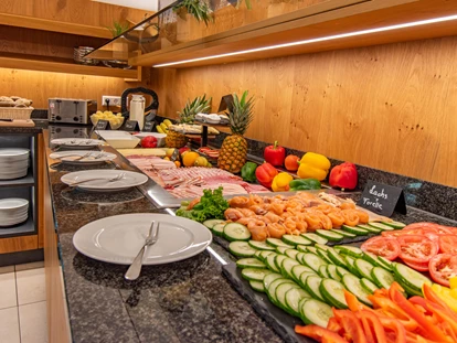 Wellnessurlaub - Hotel-Schwerpunkt: Wellness & Beauty - Hildrizhausen - Restaurant Frühstücksbuffet - Wellnesshotel Hohenrodt ****