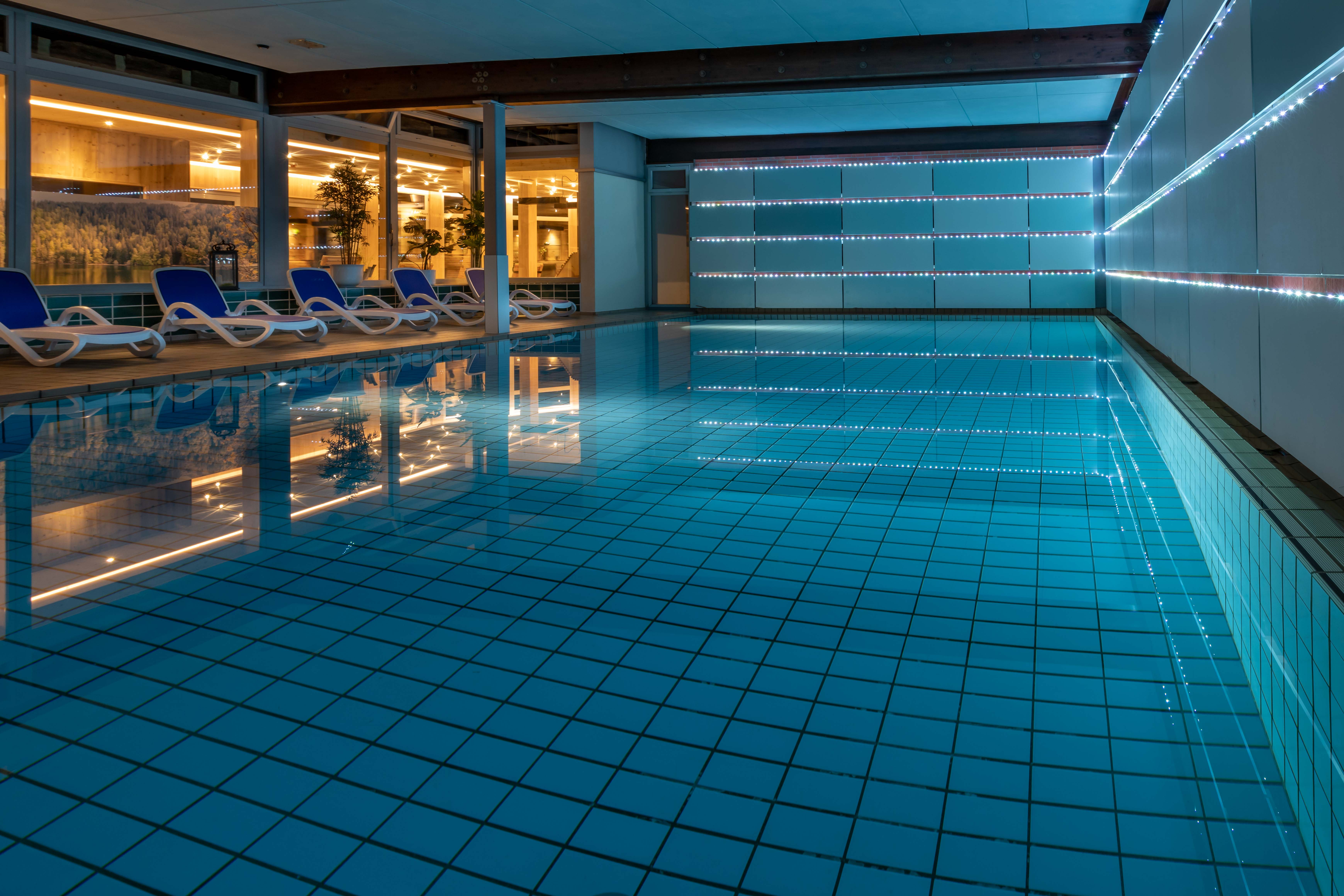 Wellnessurlaub - Baden-Württemberg - Innenpool - Wellnesshotel Sonnenhof & Sonnhalde