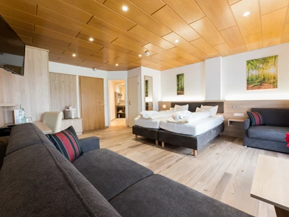Wellnessurlaub - Seminarraum - Schallstadt - Zimmerbeispiel Deluxe - Wellnesshotel Sonnenhof & Sonnhalde
