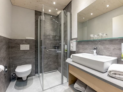 Wellnessurlaub - Seminarraum - Schallstadt - Badbeispiel Comfort - Wellnesshotel Sonnenhof & Sonnhalde