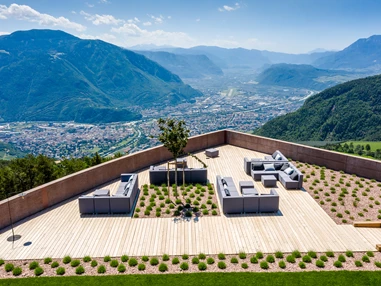 Wellnesshotel: Skylounge with view of Bolzano  - Hotel Belvedere