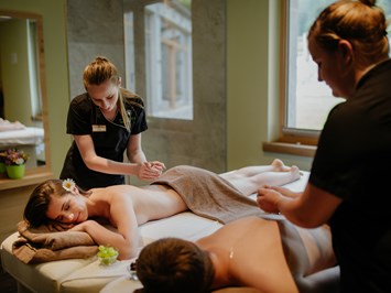 Dolomit Resort Cyprianerhof Massagen im Detail SÜDTIROLER TRADITION