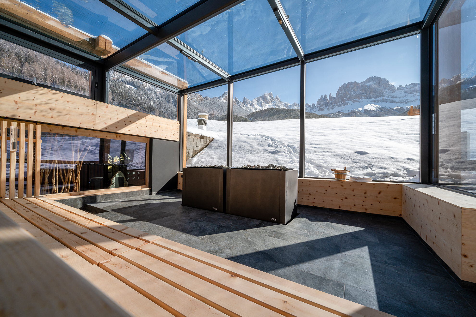 Dolomit Resort Cyprianerhof Saunen und Bäder im Detail Panoramasauna