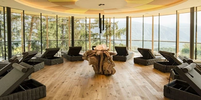 Wellnessurlaub - Dorf Tirol - Wald-Ruheraum mit wunderbarem Blick ins Etschtal - Hotel Der Waldhof