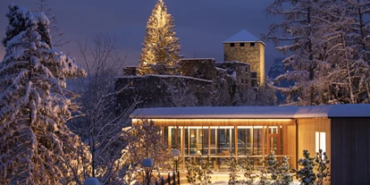 Wellnessurlaub - Dorf Tirol - Winterliche Stimmung im Hotel Der Waldhof in Völlan - Hotel Der Waldhof