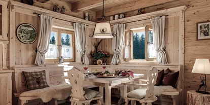 Wellnessurlaub - Private Spa - Otterbach (Sankt Florian am Inn) - INNs HOLZ Chalet Brettljause zur Begrüßung - INNs HOLZ Chaletdorf