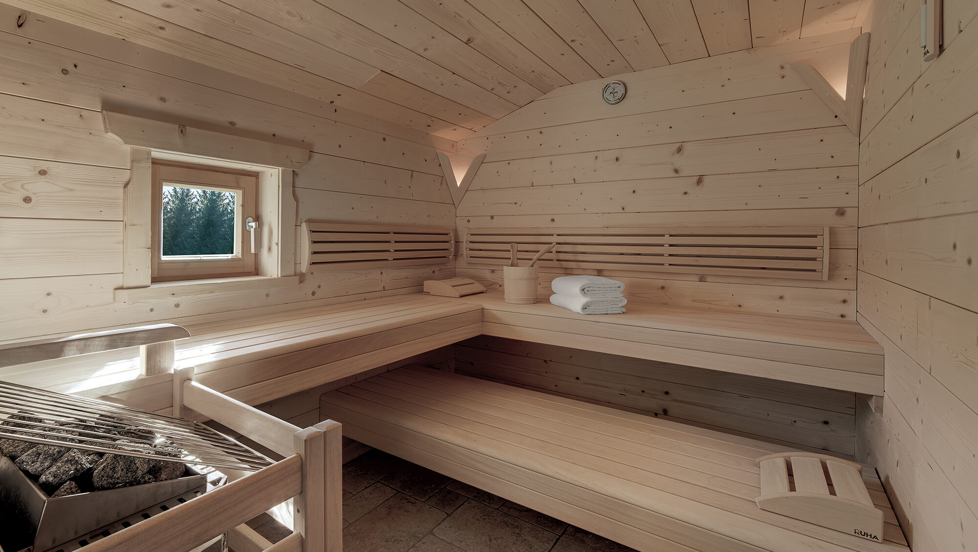 Wellnesshotel: INNs HOLZ Chalet Sauna des Private Spas im Chalet - INNs HOLZ Chaletdorf - Sauna | Spa