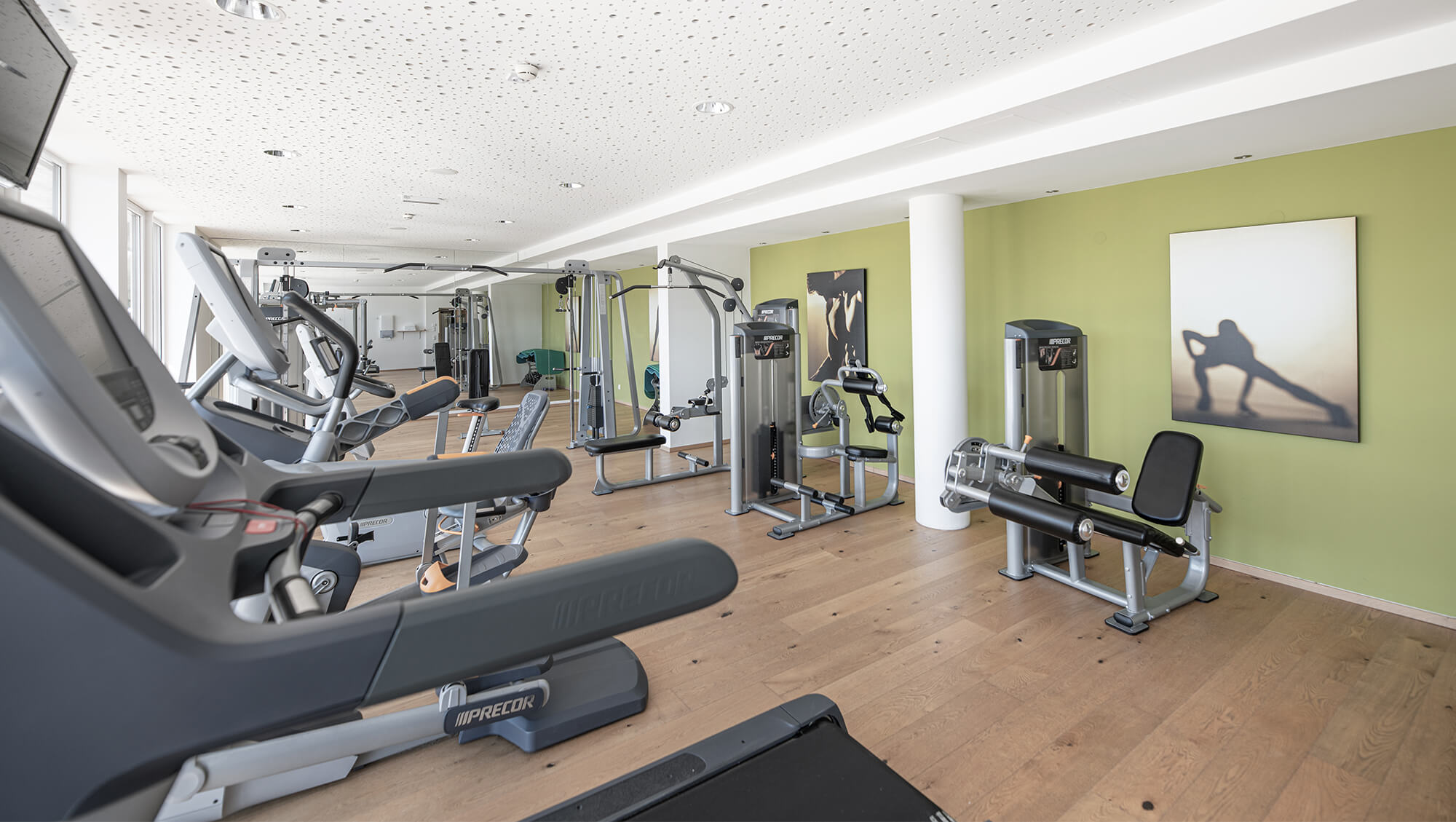 Wellnesshotel: INNs HOLZ Chaletdorf Fitness-Studio - INNs HOLZ Chaletdorf - Hotel | Umgebung