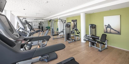 Wellnessurlaub - Private Spa - Otterbach (Sankt Florian am Inn) - INNs HOLZ Chaletdorf Fitness-Studio - INNs HOLZ Chaletdorf