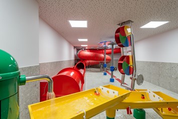 Wellnesshotel: Action Kids Wasserpark - Aktiv- & Wellnesshotel Bergfried