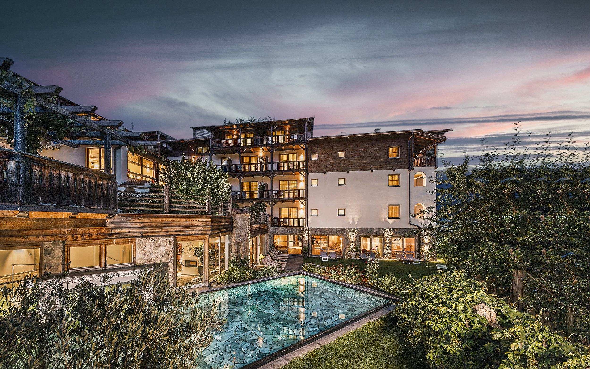 Wellnessurlaub - Eisacktal - Aktiv- & Vitalhotel Taubers Unterwirt, Hotel mit Outdoorpool - Aktiv- & Vitalhotel Taubers Unterwirt