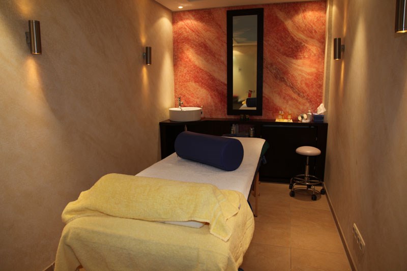 AKZENT Waldhotel Rheingau Behandlungen im Detail Heilkreide-Packung