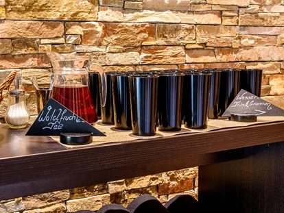 Wellnessurlaub - Hotel-Schwerpunkt: Wellness & Natur - Armsheim - Trinkstation - AKZENT Waldhotel Rheingau